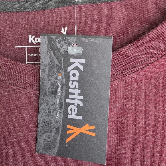 Men's Burgundy Ski Graphic T-Shirt - Picture 3 of 10